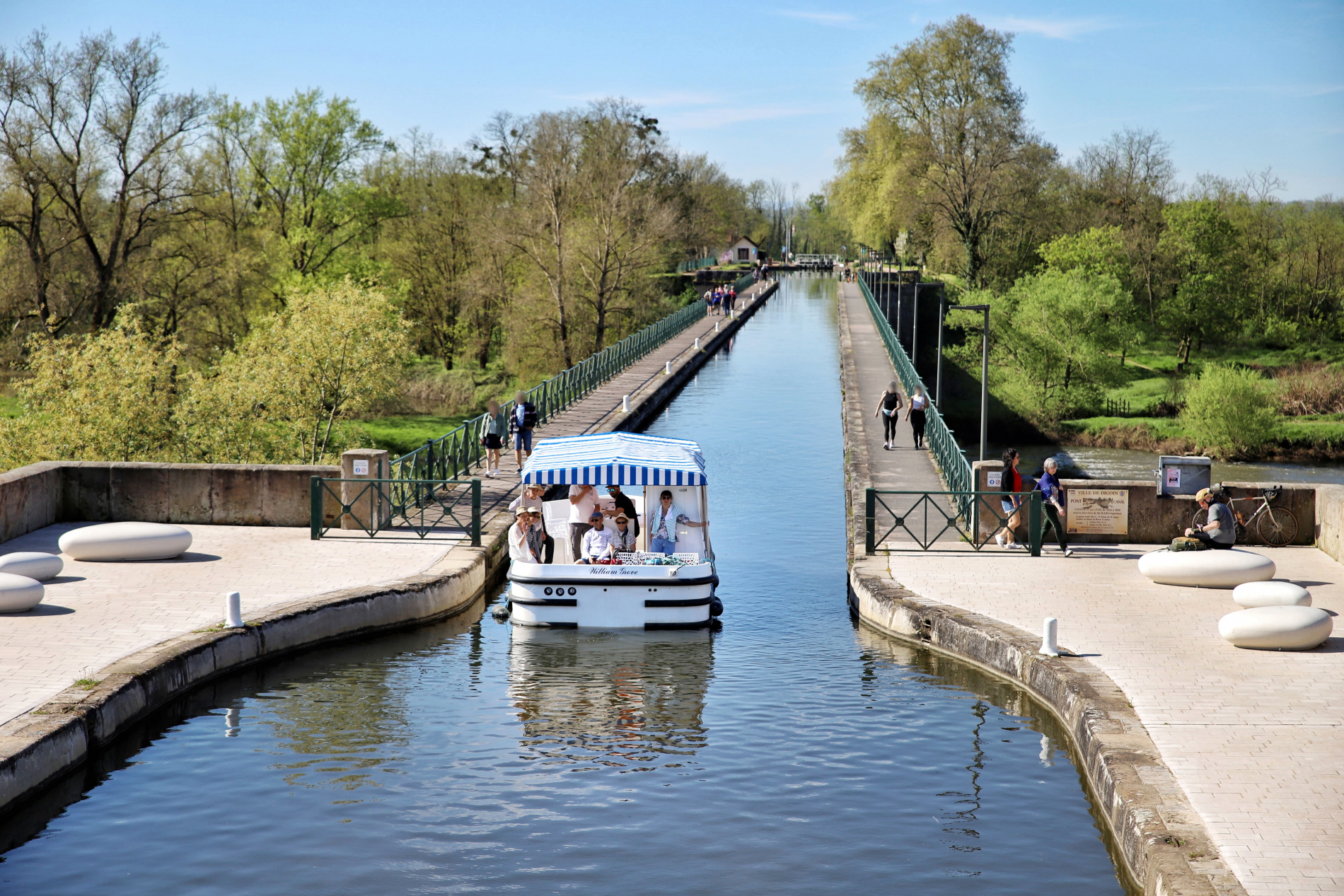 Bateau sans permis à la journée Digoin